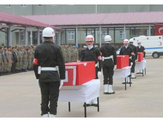 Şehit askerler memleketlerine uğurlandı