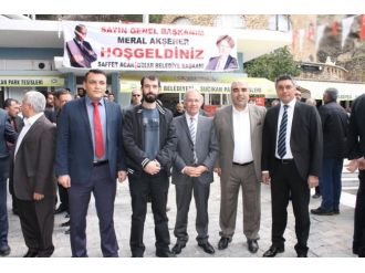 Meral Akşener’e "genel başkanım" deyince...