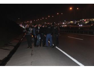 İstanbul’da adli personeli taşıyan araca ve polise silahlı saldırı