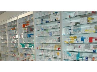 Nöbetçi eczaneler artık kepenk arkasından hizmet verecek