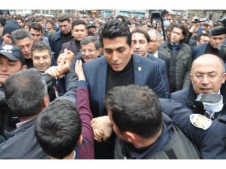 Davutoğlu’na Silopi’de sevgi seli