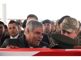 Şehit uzman çavuş son yolculuğuna uğurlandı