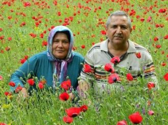 Anne ve babasını öldüren kız o anları anlattı