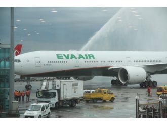 Türkiye’ye uçmaya başladı