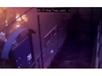 Yolcu botunda patlama: 66 yaralı