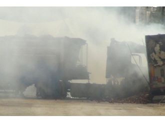 TIR’ı ateşe veren teröristler polisle çatıştı