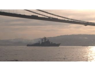 Rus gemisine Boğaz’da helikopterli takip