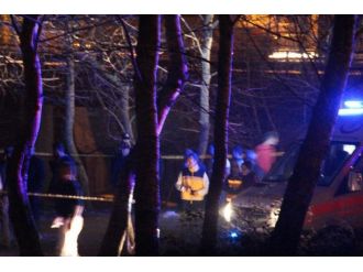 Nehirde saatlerce aranan genç evinde bulundu