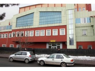 Liseli kız kaldığı pansiyonda intihar etti