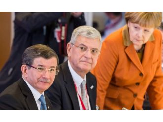 Türkiye-AB Zirvesi’nin süresi uzatıldı