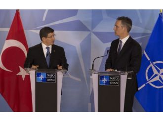 Davutoğlu: "Amacımız mültecilerin hayatını kurtarmak"