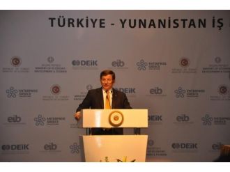 Davutoğlu, Türk Yunan dostluğuna vurgu yaptı