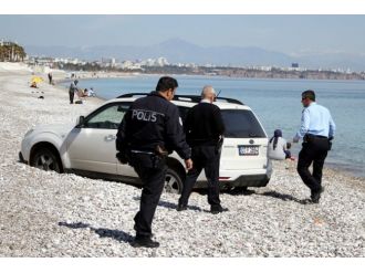 Dünyaca ünlü sahilde ilginç görüntü