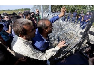 Bir ülke daha sığınmacılara kapılarını kapattı