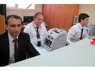 Bankalarda çalışan sayısı arttı