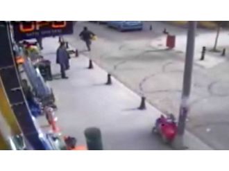 Hırsız çaldı vatandaş izledi