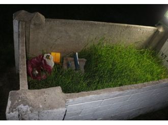 Mezarda el bombası ele geçirildi