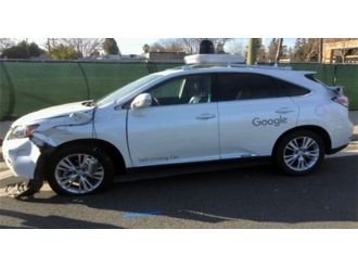 Google’ın sürücüsüz arabasının kaza görüntüleri ortaya çıktı!