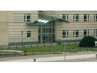 ABD Büyükelçiliği önünde bomba alarmı