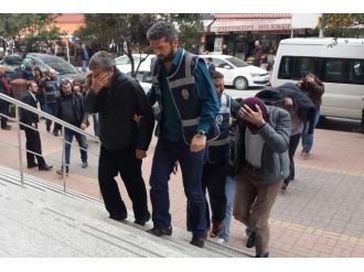 Bankayı 3.5 milyon TL dolandıran kişiler tutuklandı