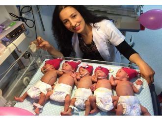 Bursa’da dünyaya gelen beşizler 1 aylık oldu