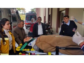 Tur midibüsü devrildi: 2 ölü, 15 yaralı