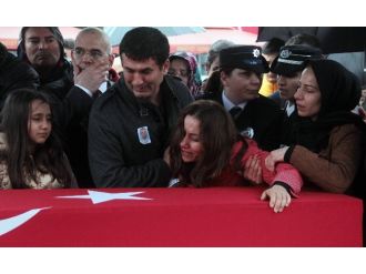 Hain saldırıda şehit olan polise veda