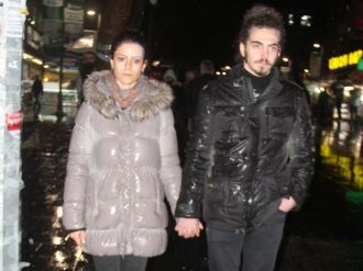 Teröre tepki için yağmur altında saatlerce beklediler