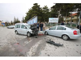 Feci kaza: 1 ölü, 3 yaralı