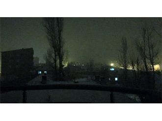 Yüksekova’da gece yarısı barikat operasyonu