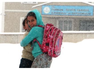 Van’da köylülerin mart çilesi