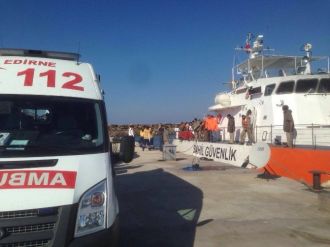 Ege’de 50 göçmeni taşıyan bot battı !