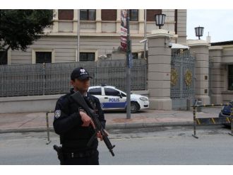 Alman Başkonsolosluğu önünde yoğun güvenlik önlemi