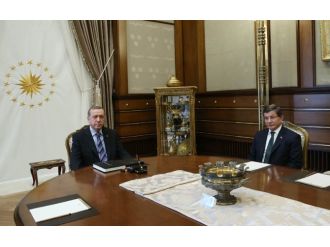 Görüşme 1 saat sürdü