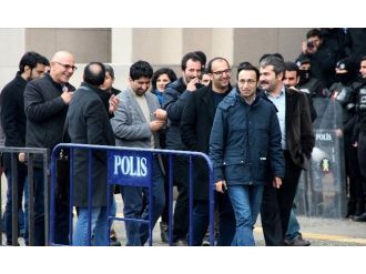 Terör operasyonunda  7’si avukat 27 şüpheli serbest bırakıldı