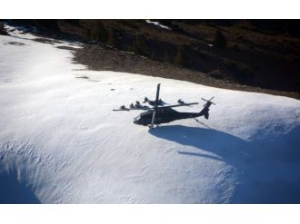 Mehmetçik PKK mağarasını dümdüz etti !