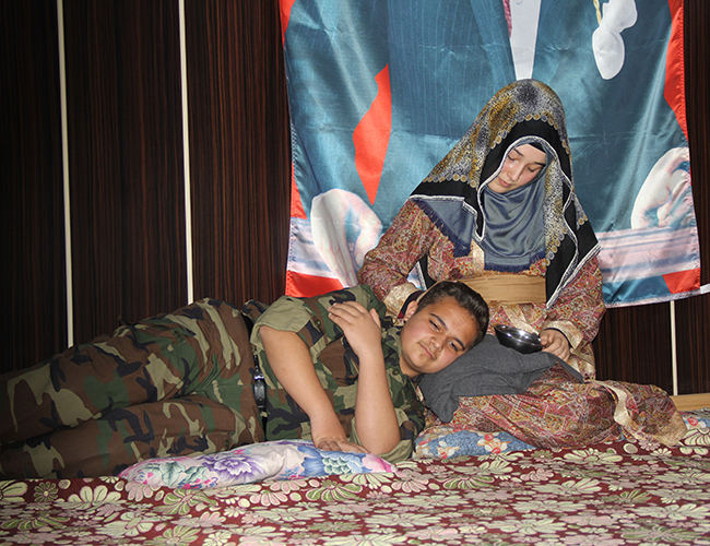 Şehitler İçin Gözyaşı Döktüler