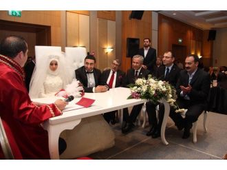 Bülent Arınç ve Abdülkadir Aksu’yu buluşturan nikah