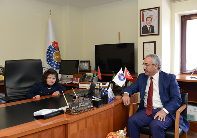 Rektör Deveci Koltuğunu Bilginer’e Devretti