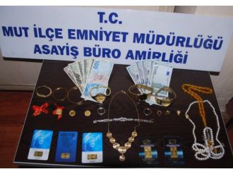 Mersin’de telefon dolandırıcıları yakalandı