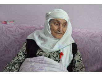 118 yaşındaki Miyase Teyze’nin 90 torunu var