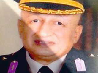 Emekli Albay önce eşini sonra kendini öldürdü