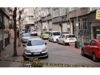 İstanbul’da şüpheli araç: kapıları fünyeyle patlatıldı !