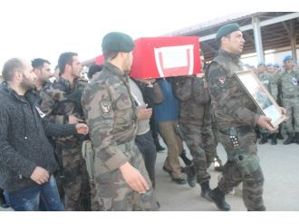 Mardin şehitleri törenle memleketlerine uğurlandı