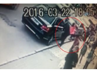İş adamına silahlı saldırı kamerada !