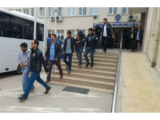 Lüks kulüplerde uyuşturucu satıyorlardı