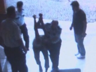 Karakolda dayak davası ertelendi