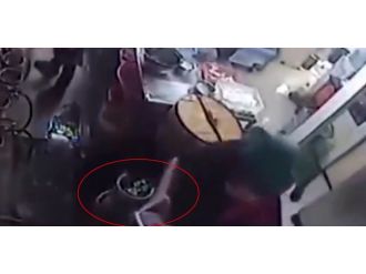 Tüpü devirdi: Restoranı küle çevirdi