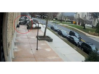 Lüks cip 4. kattan aşağı düştü !