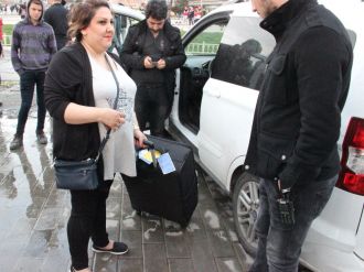 Turistin dalgınlığı polisi alarma geçirdi